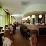 Royal Sun - Sunny Cove * Slăntjev Brjag
