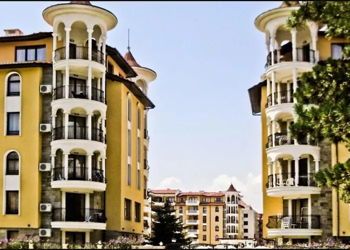 Royal Sun - Sunny Cove Slăntjev Brjag